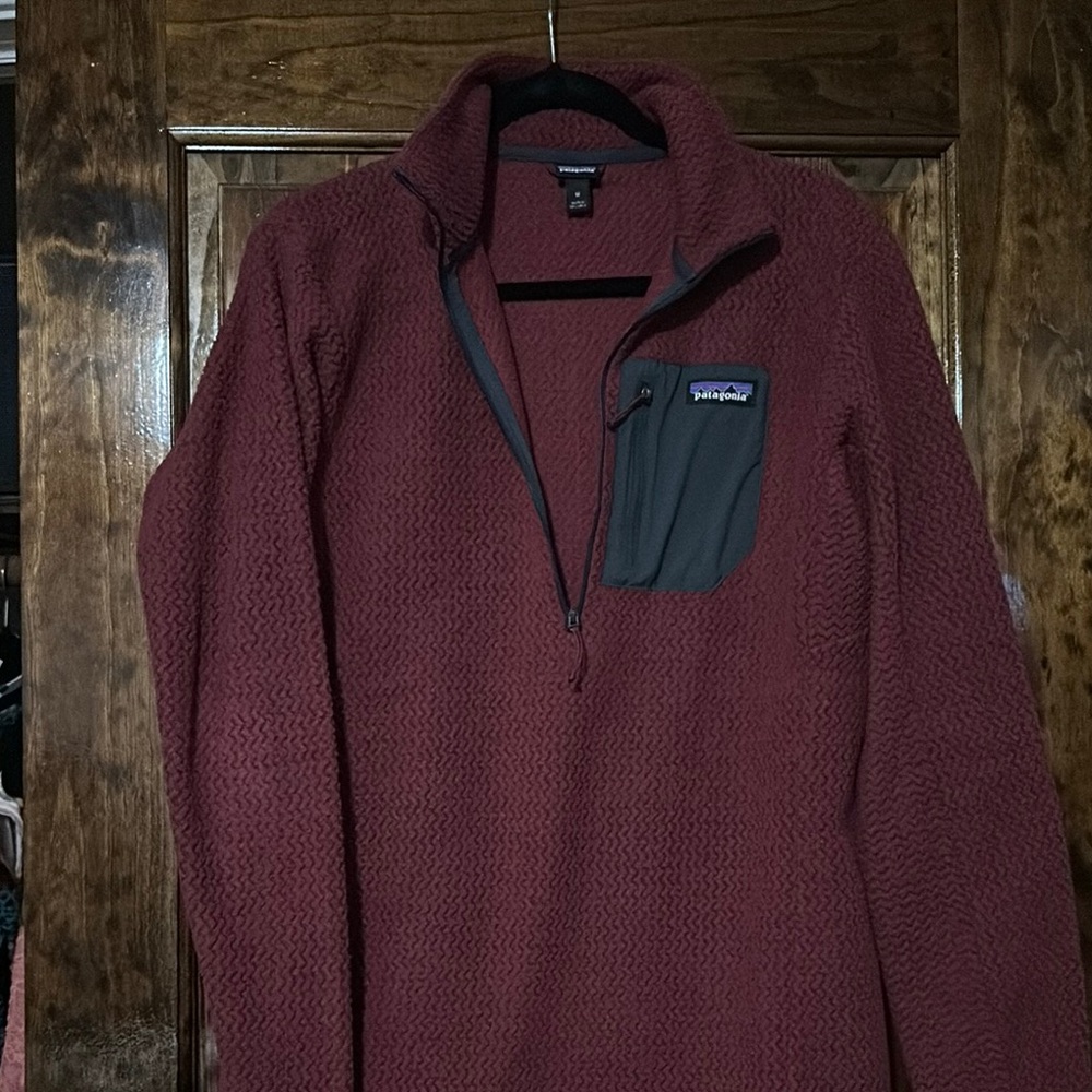 Patagonia Maroon and Gray Zip Up Sweater Fleece High Collar